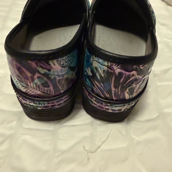 Colorful Patterned Dansko Clogs - Picture 4 of 4